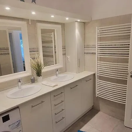 Moonshine Apartment Szeged